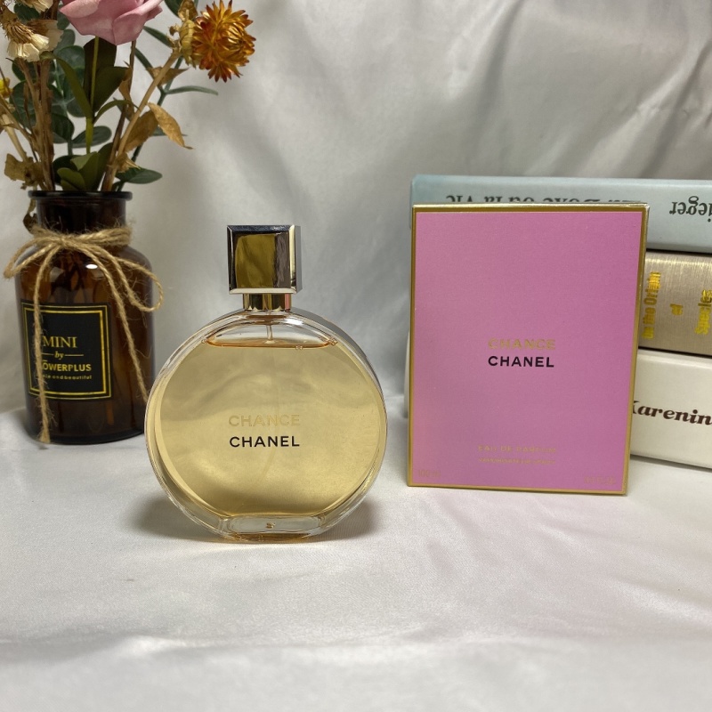 CHANEL Chance Eau de Parfum (Mate Cap) - Floral Woody Perfume for Women