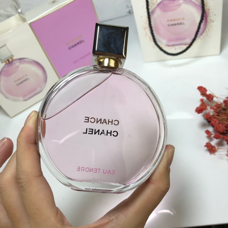 CHANEL Chance Eau Tendre Eau de Parfum – Floral Fruity Perfume for Women