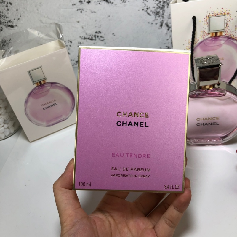 CHANEL Chance Eau Tendre Eau de Parfum – Floral Fruity Perfume for Women