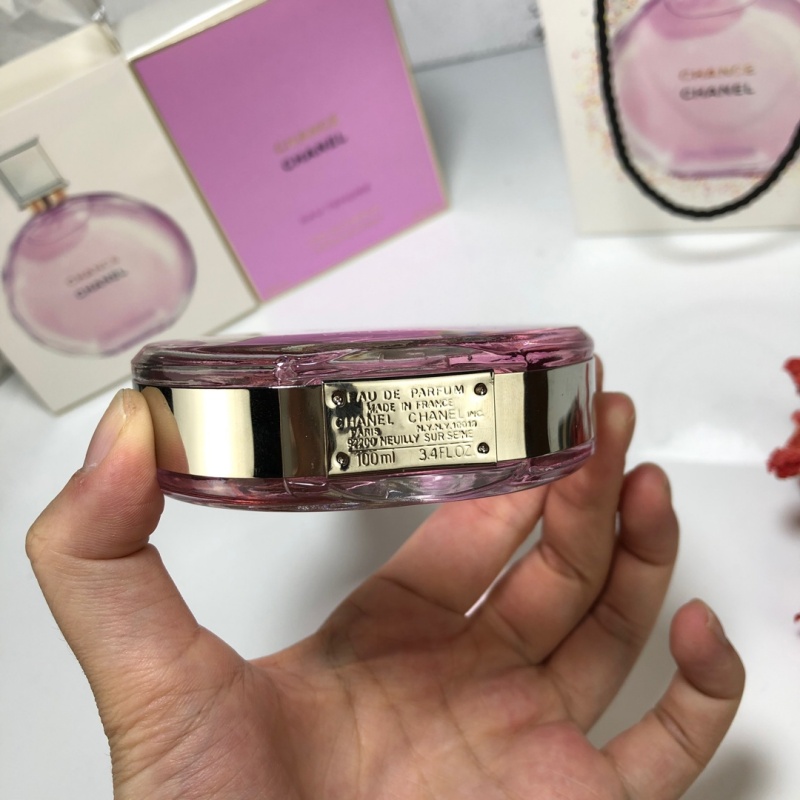 CHANEL Chance Eau Tendre Eau de Parfum – Floral Fruity Perfume for Women