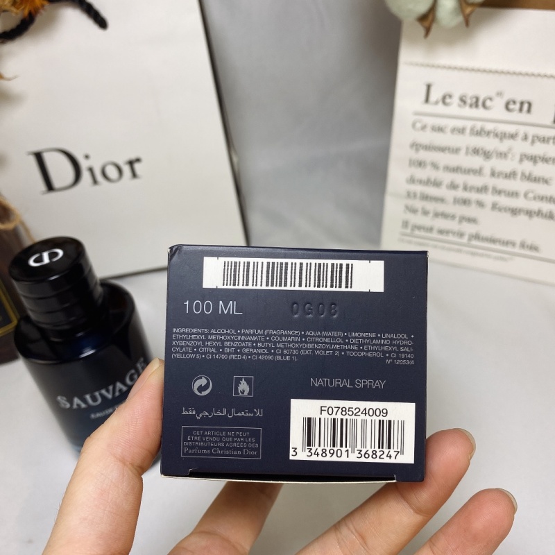 Dior Sauvage Eau de Parfum for Men – Luxury Fresh Men's Cologne Wholesale in Bulk