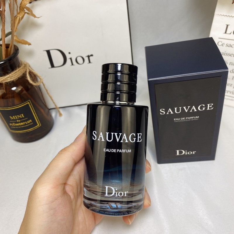 Dior Sauvage Eau de Parfum for Men – Luxury Fresh Men's Cologne Wholesale in Bulk