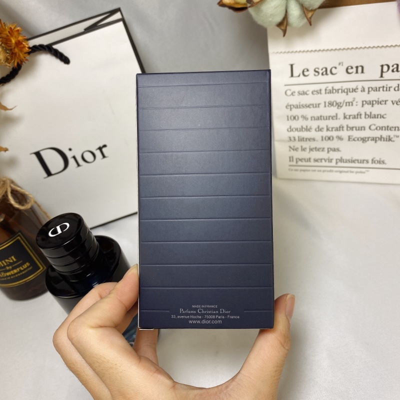 Dior Sauvage Eau de Parfum for Men – Luxury Fresh Men's Cologne Wholesale in Bulk